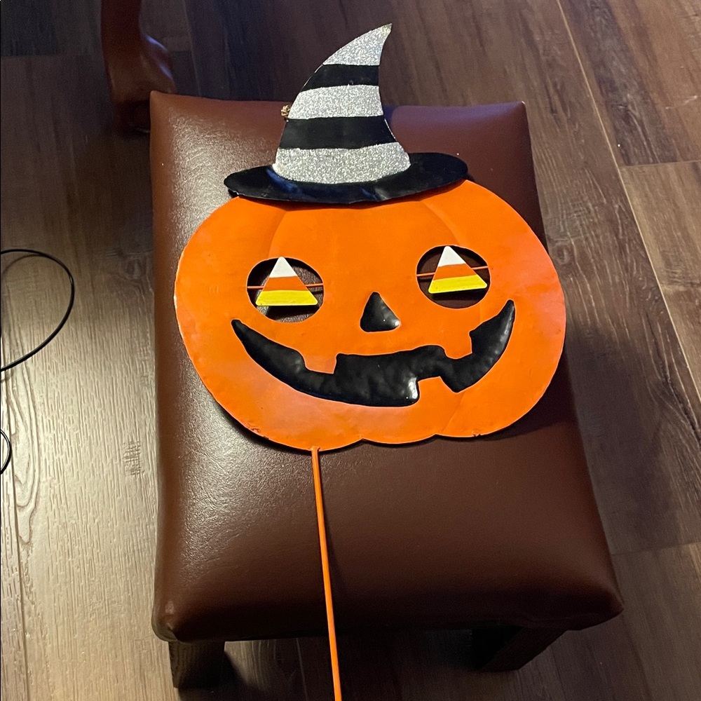 Metal Jack o lantern Plant Pick